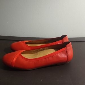 Vionic Red leather ballet flats